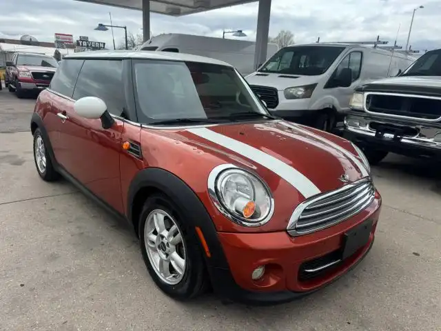 2012 MINI Cooper Base's photo
