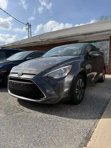 2019 Toyota Yaris L AT's photo