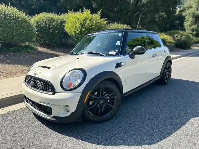 2013 MINI Cooper S's photo