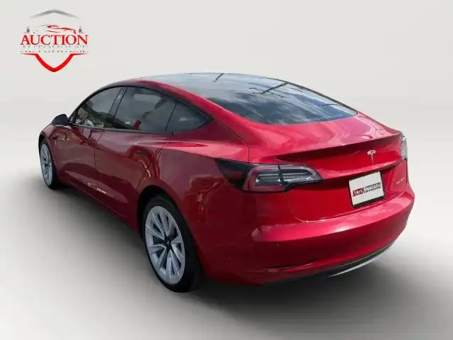 2022 Tesla Model 3 Long Range Dual Motor All-Wheel Drive's photo