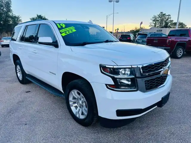 2019 Chevrolet Tahoe 4WD LT's photo
