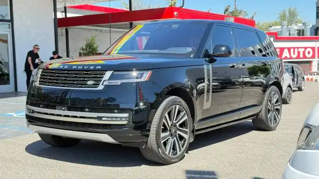 2023 Land Rover Range Rover 3.0 SE LWB 7's photo