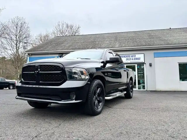 2015 RAM 1500 Express 4x4 Crew Cab's photo