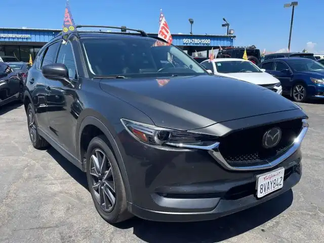 2017 Mazda CX-5 Grand Touring auto's photo