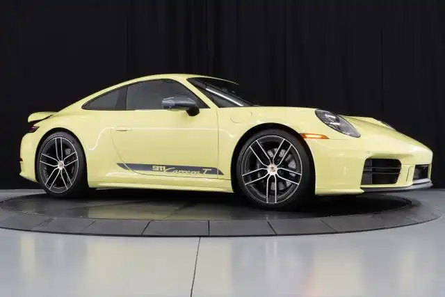 2025 Porsche 911 Carrera T Coupe's photo