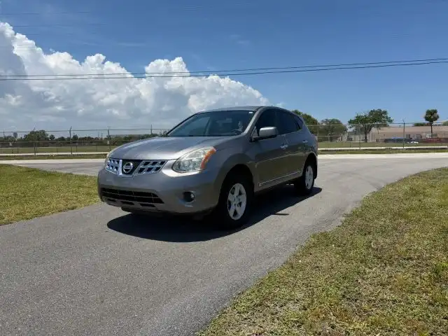 2013 Nissan Rogue S FWD's photo