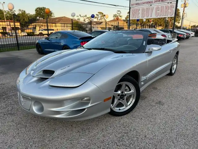 2000 Pontiac Firebird Trans Am's photo