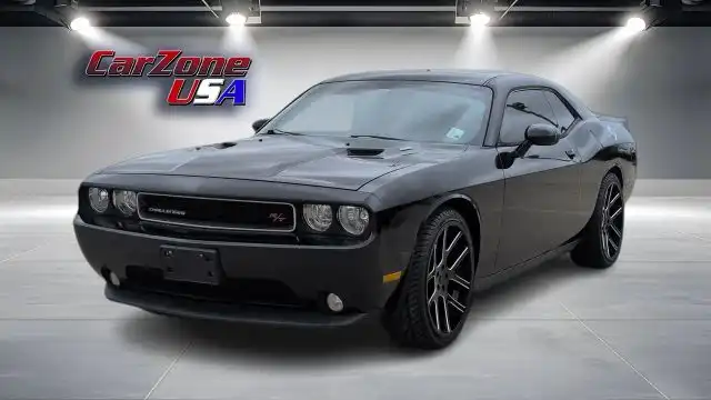 2014 Dodge Challenger R/T Plus's photo