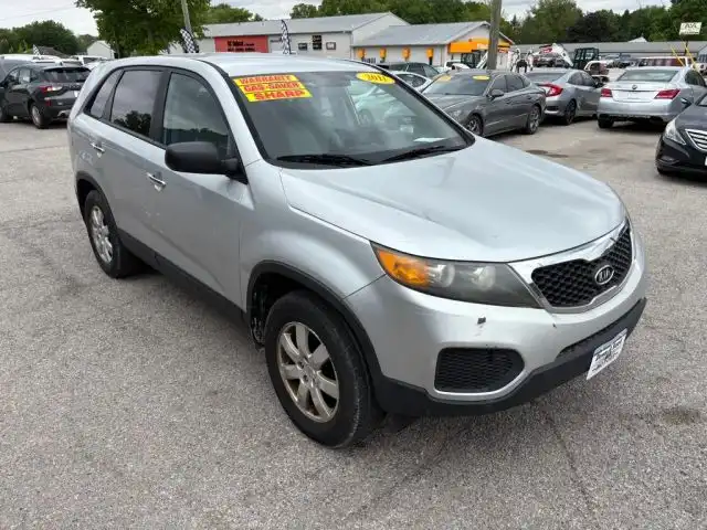 2011 Kia Sorento LX AT's photo