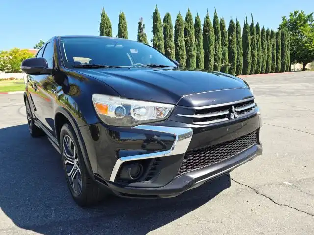 2019 Mitsubishi Outlander Sport 2.0 ES 2WD CVT's photo