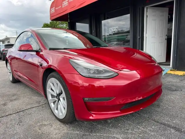 2022 Tesla Model 3 Long Range Dual Motor All-Wheel Drive's photo