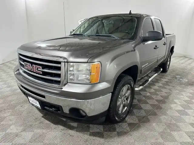 2013 GMC Sierra 4WD Crew Cab SLE SWB's photo