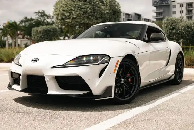 2026 Toyota Supra 3.0 Premium's photo