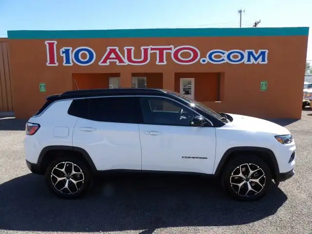 2025 Jeep Compass Limited 4X4's photo