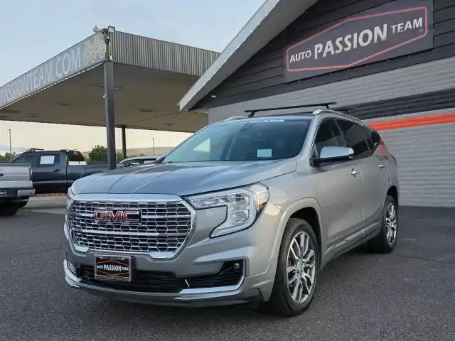 2023 GMC Terrain Denali AWD's photo