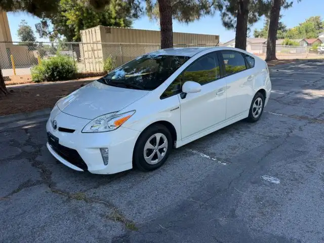 2012 Toyota Prius Two's photo