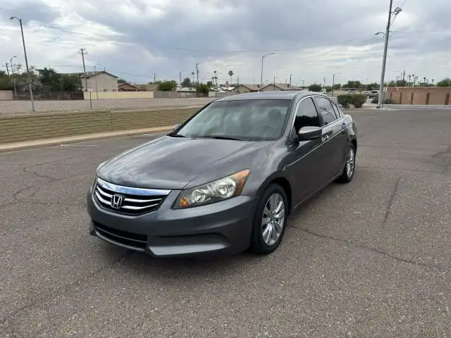 2011 Honda Accord EX-L Auto's photo
