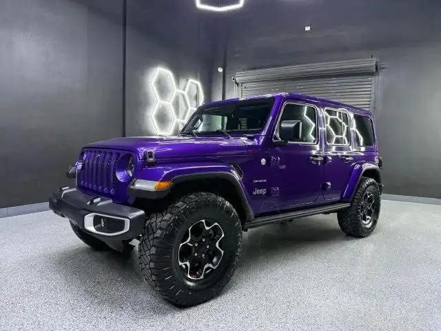 2023 Jeep Wrangler Sahara's photo