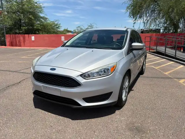 2018 Ford Focus Hatch SE's photo
