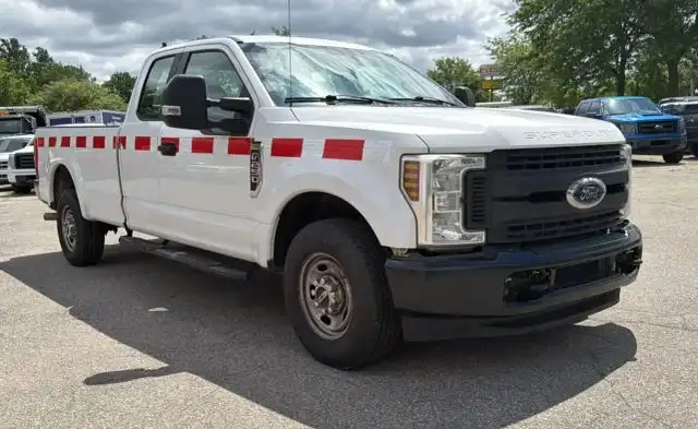 2018 Ford F-250 XL SuperCab 8' Box's photo