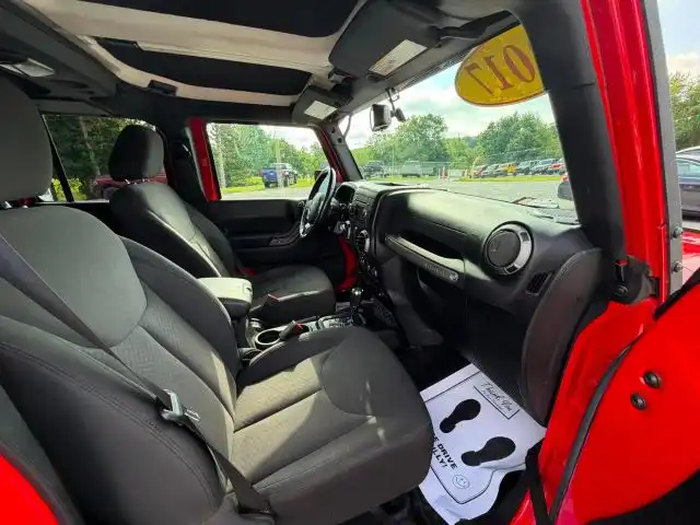 2017 Jeep Wrangler Sport S's photo