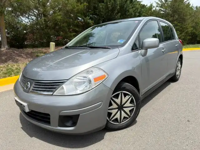 2009 Nissan Versa 1.8 S Auto's photo