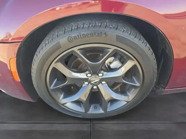 2021 Chrysler 300 S's photo