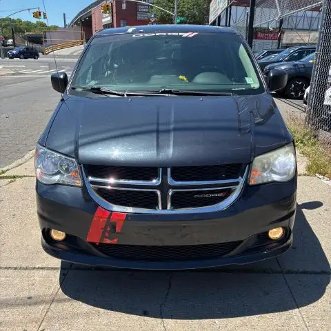 2013 Dodge Grand Caravan American Value Package's photo