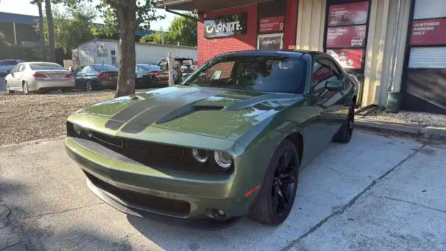 2018 Dodge Challenger SXT's photo