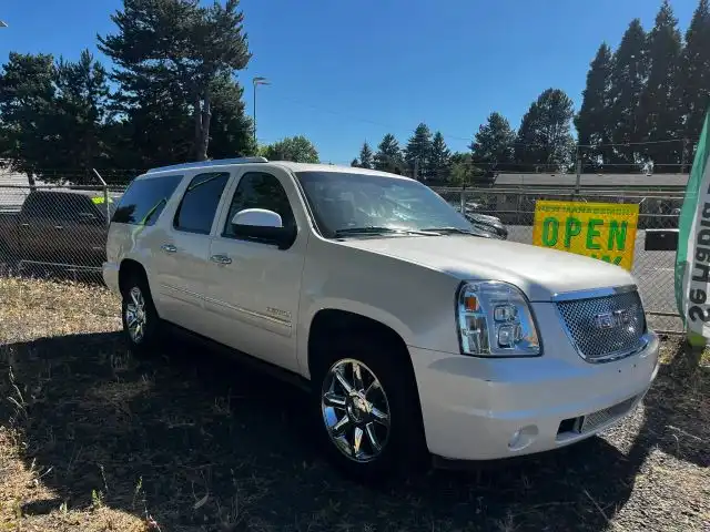 2012 GMC Yukon Denali AWD's photo
