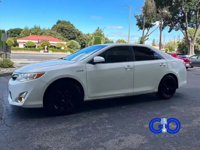 2014 Toyota Camry 2.5 Auto XLE Hybrid's photo
