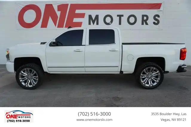 2018 Chevrolet Silverado 1500 LT Crew Cab Short Box's photo