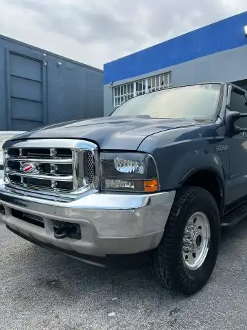 2001 Ford Excursion XLT 4x4's photo