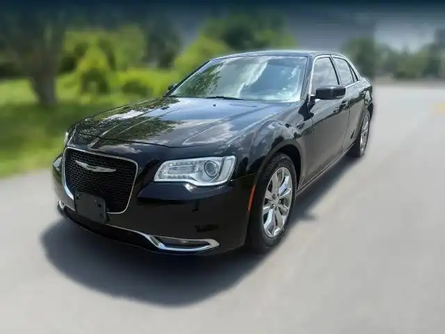 2015 Chrysler 300 Limited V6 AWD's photo