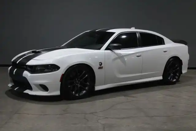 2020 Dodge Charger Scat Pack's photo