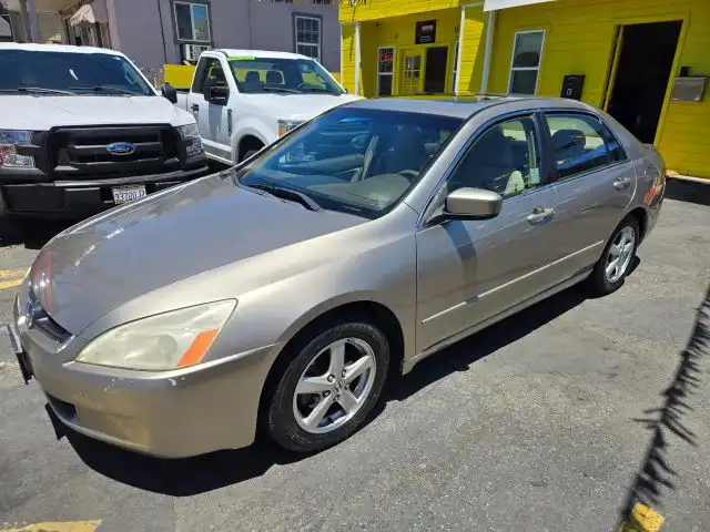2004 Honda Accord EX 5AT's photo
