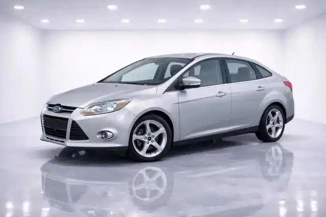 2013 Ford Focus Sedan Titanium's photo