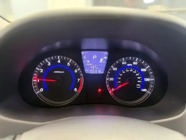 2013 Hyundai Accent GLS 4-Door 6-Speed Automatic's photo