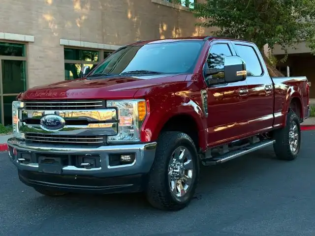 2017 Ford F-250 Lariat 4x4 Crew Cab 6-3/4' Box's photo