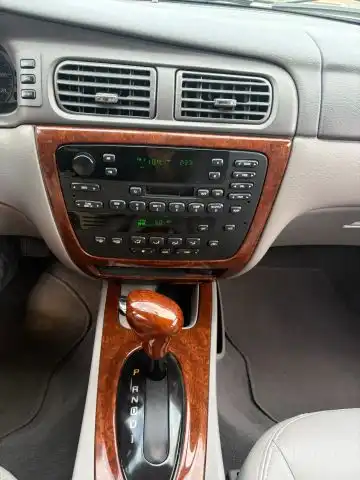 2005 Mercury Sable's photo