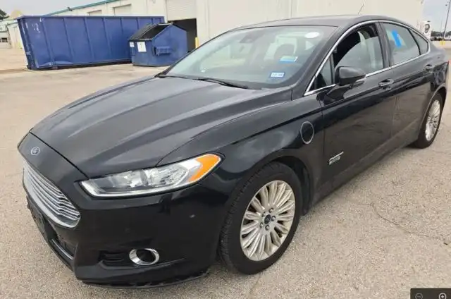 2014 Ford Fusion Plug-In Hybrid Titanium's photo