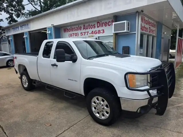 2011 GMC Sierra 4WD Extended Cab 8ft SLE's photo