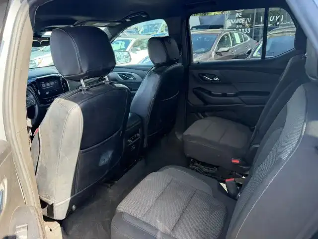 2023 Chevrolet Traverse FWD 1LT's photo