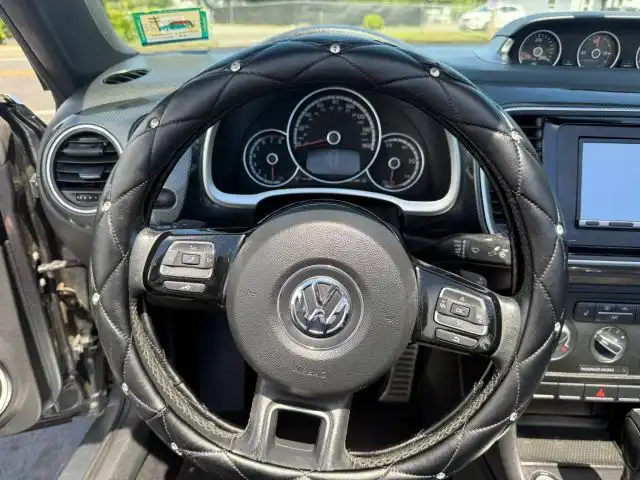 2013 Volkswagen Beetle 2.0T Conv. DSG's photo