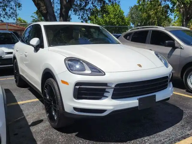 2021 Porsche Cayenne Base's photo