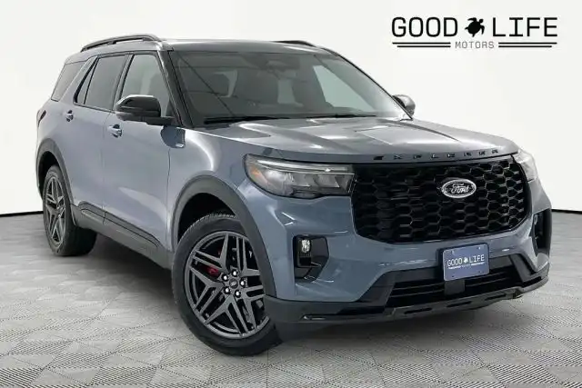 2025 Ford Explorer ST-LINE 4WD (PL535)'s photo