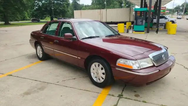 2004 Mercury Grand Marquis LS Ultimate's photo