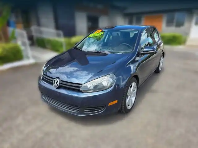 2012 Volkswagen Golf 2-door w/Convenience PZEV's photo