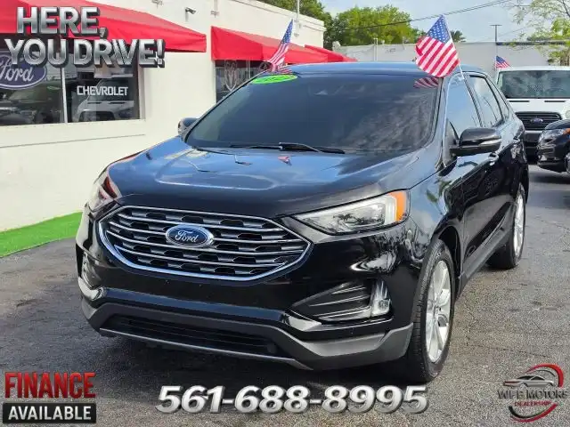 2022 Ford Edge Titanium AWD's photo