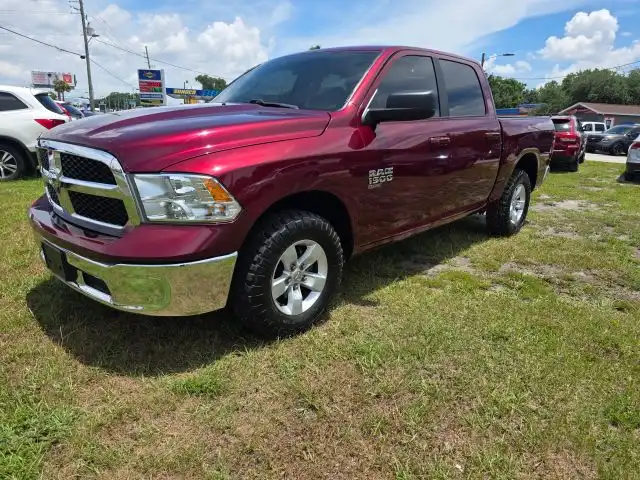 2021 RAM 1500 Classic SLT 4x4 Crew Cab 5'7's photo